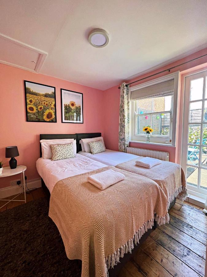 Sunny Cottage - By My Getaways - Free Parking Brighton Bagian luar foto
